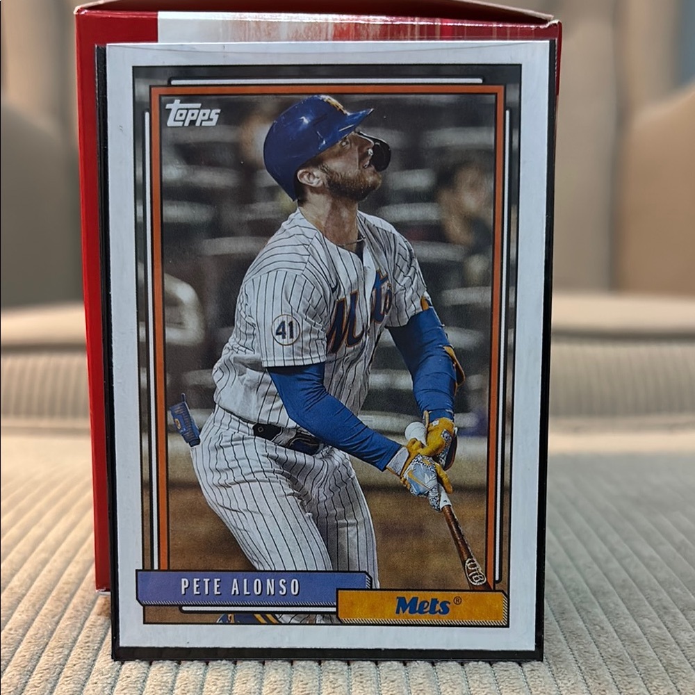 Topps Pete Alonso Baseball Card